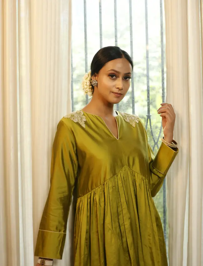 Eeda_Sehej_Green_Long_KurtaSet