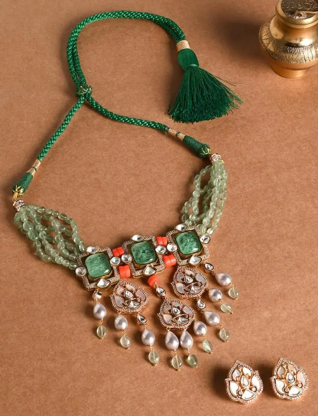 Glinting Choker With Earrings JBRMR24NKS60