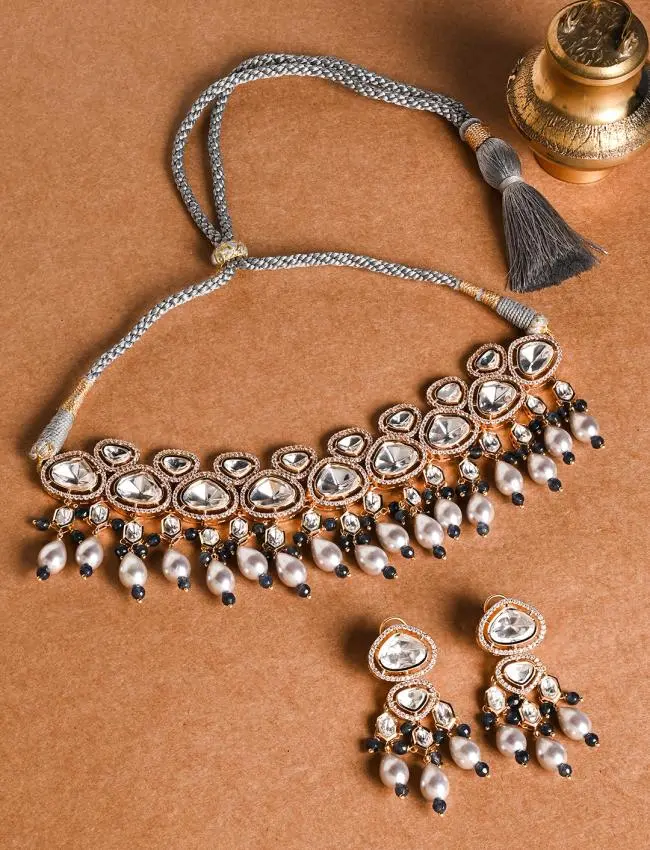 Alluring Choker With Earrings JBRMR24NKS66