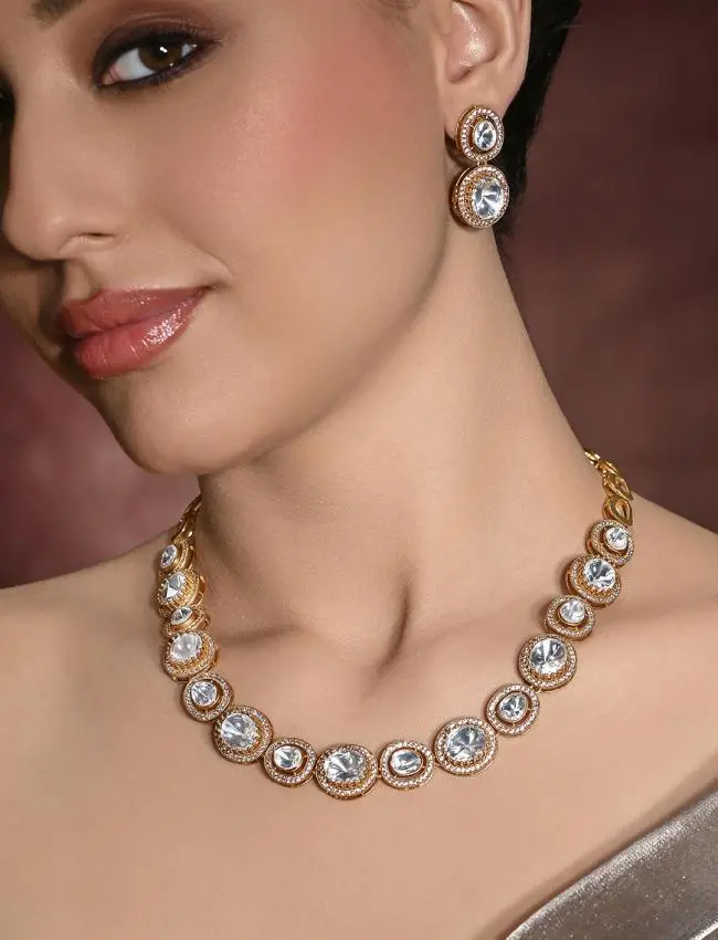 Glimmer Necklace With Earrings