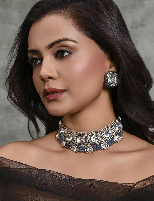 Heartfelt Choker With Earrings