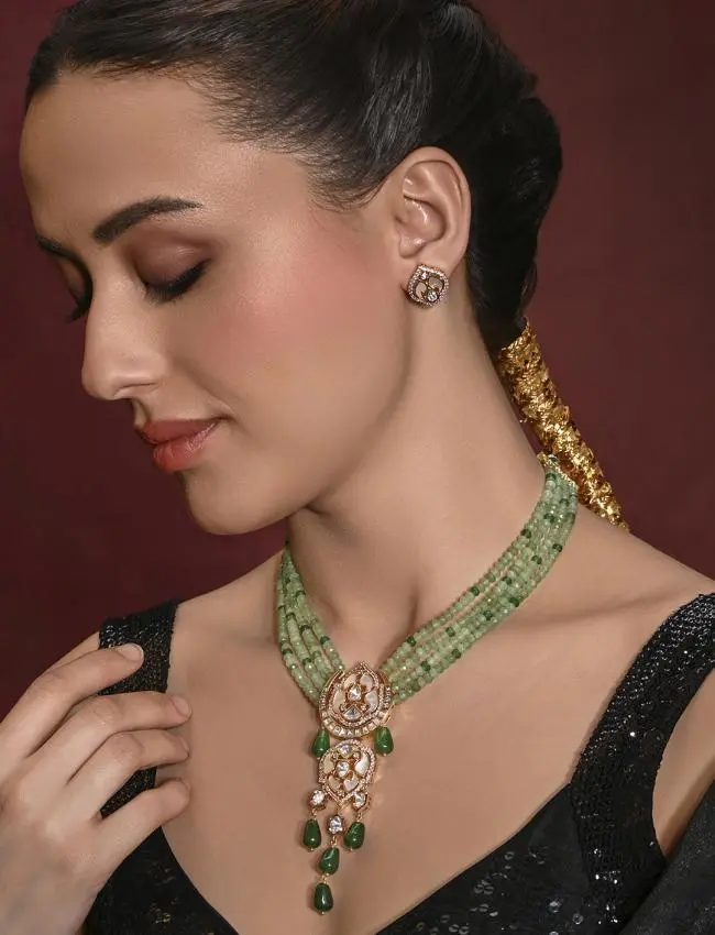 Beryllium Necklace With Earrings
