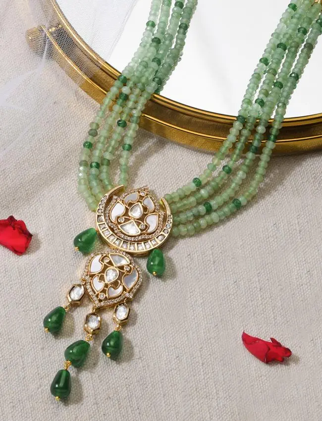 Beryllium Necklace With Earrings JBRMR24NKS86