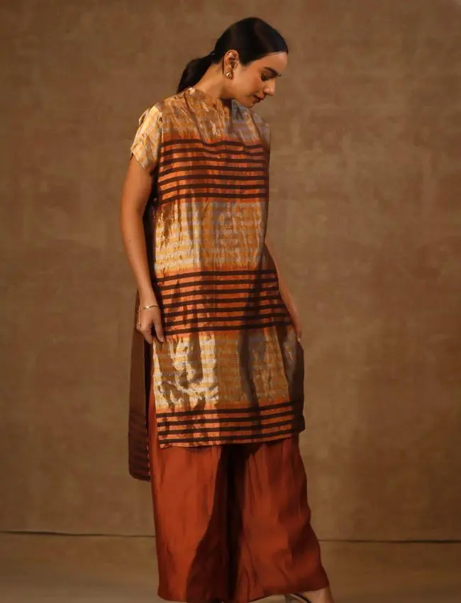 DHUN ZARI STRIPE DROP SHOULDER KURTA SET(K01)