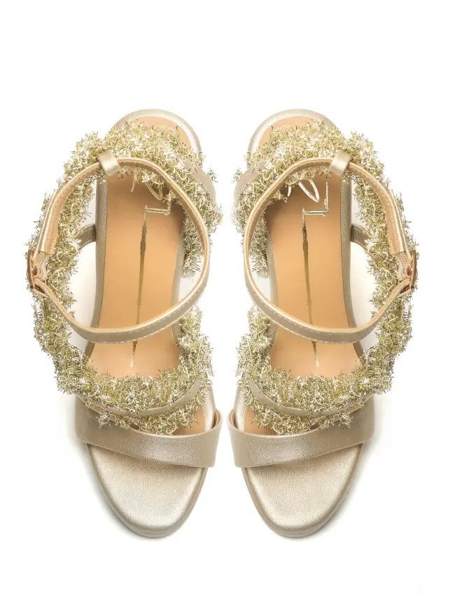 K83GL HEELS
