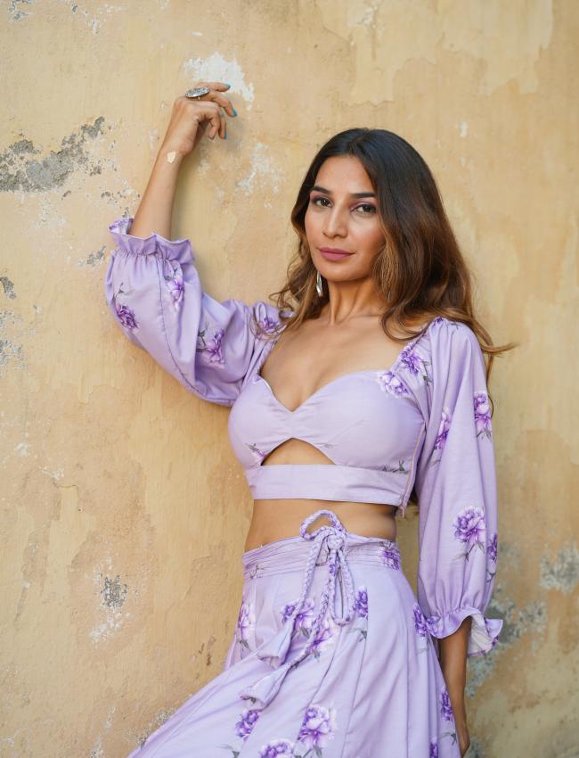 Very Peri Lilac Kali Lehenga