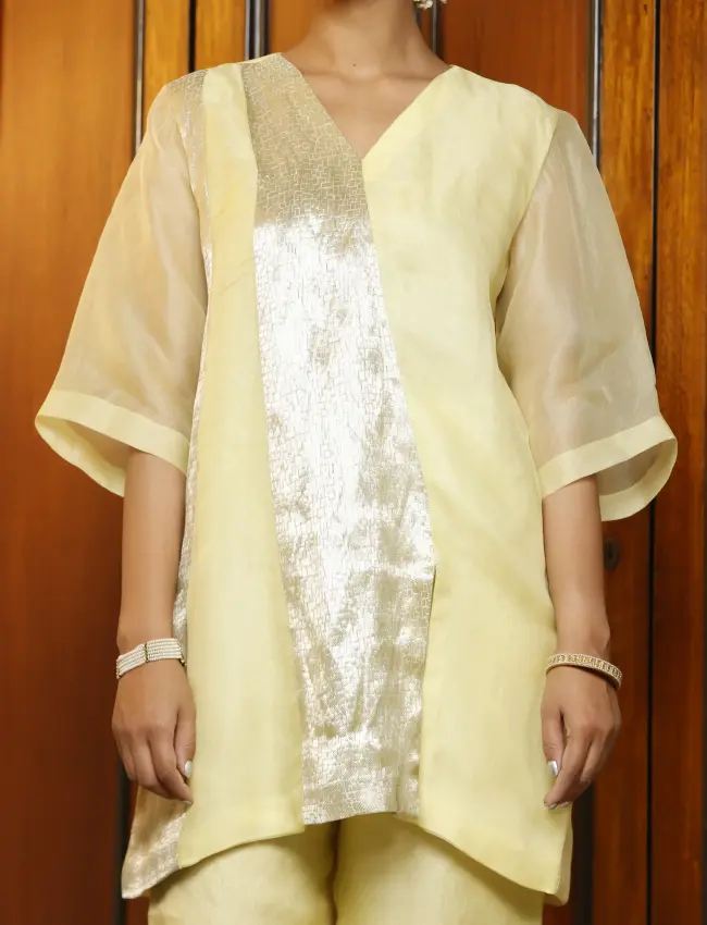 Eeda_Sehej_Yellow_Patch_Short_KurtaSet