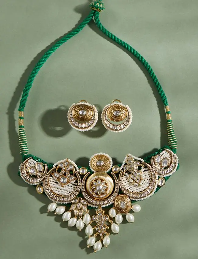 Transcendent Polki And Pearl Choker RJJBR23NKSAU11