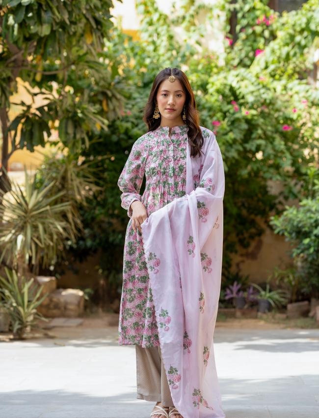 Samaa Salwar Suit