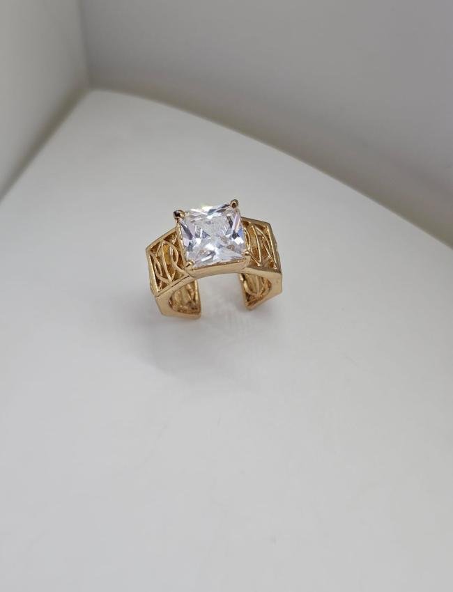 SPACED RING (GOLD)