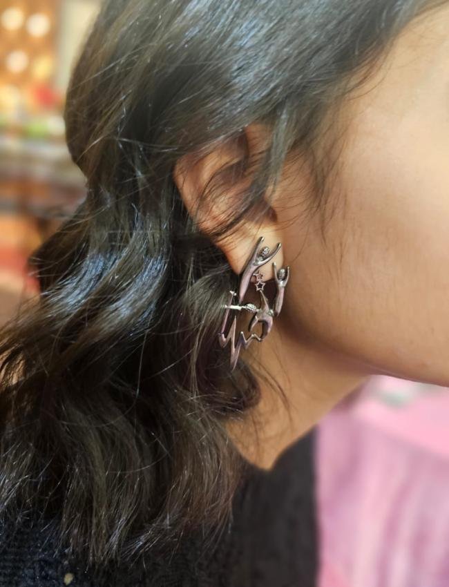 LA CROIXEARRINGS(GUN METAL PLATED)